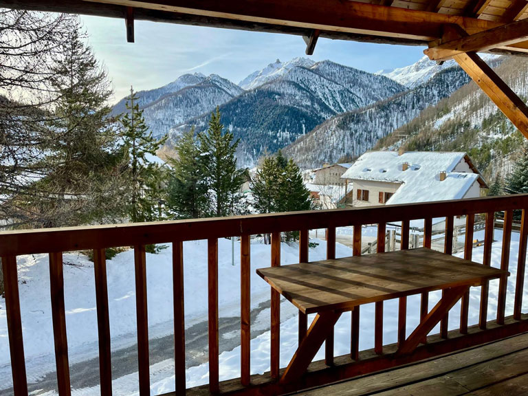 location-saisonniere-appartement-orchidee-vue-terasse-hiver